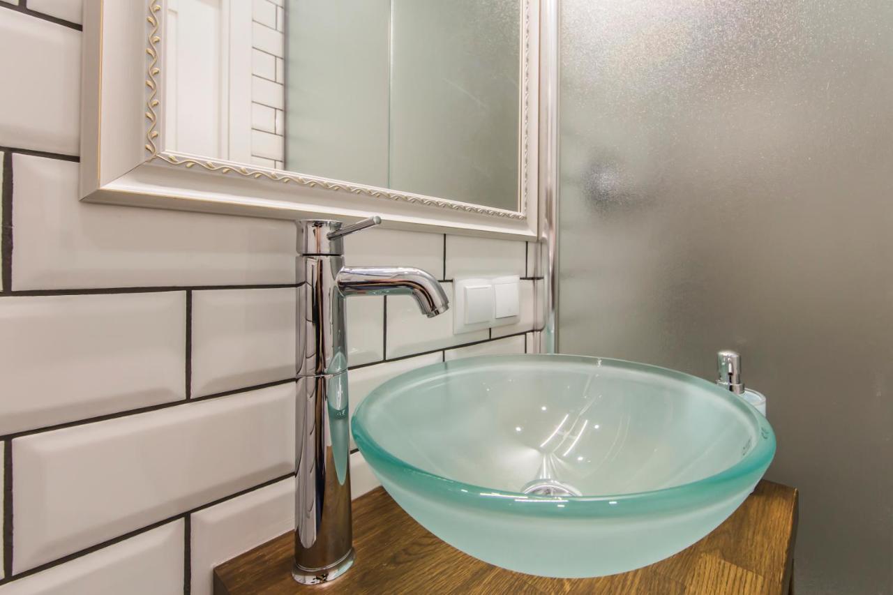 Kyiv City Loft Apart Hotel エクステリア 写真