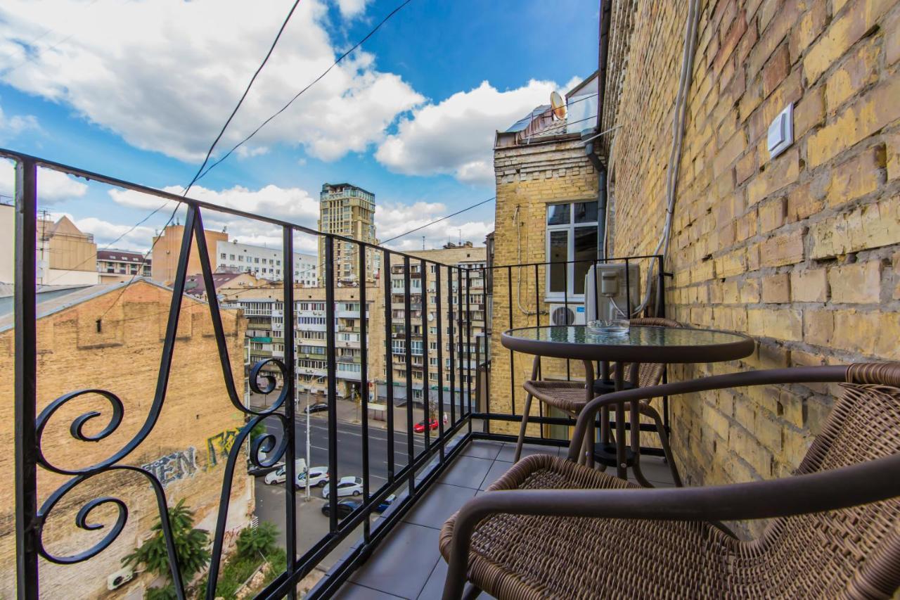 Kyiv City Loft Apart Hotel エクステリア 写真