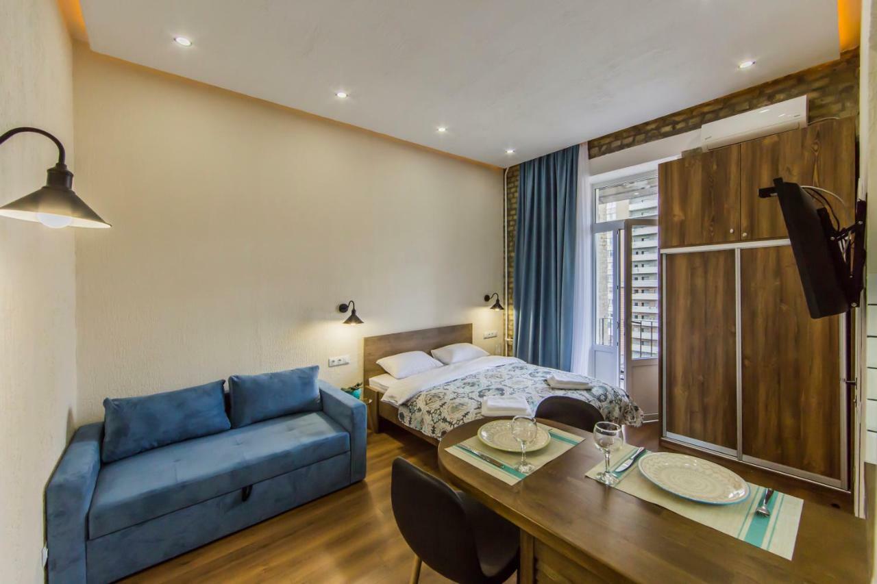 Kyiv City Loft Apart Hotel エクステリア 写真