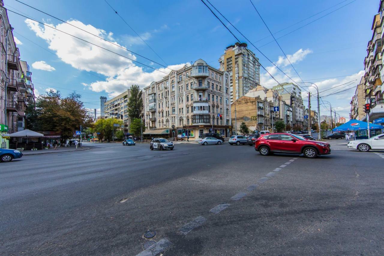 Kyiv City Loft Apart Hotel エクステリア 写真